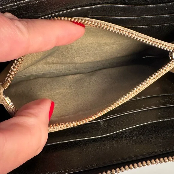 Chloé Black Leather Wallet - Picture 15 of 15